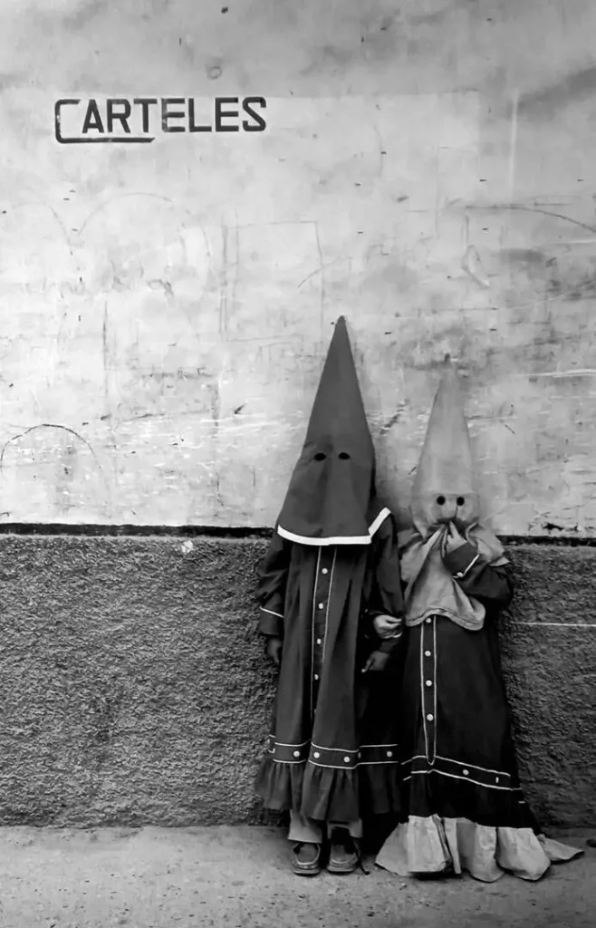 Cristina García Rodero - fotografía de la identidad española - -"España Oculta"